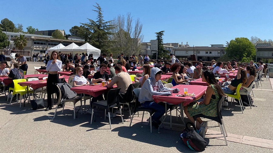 La útlima edición de La Comunitàriava tuvo lugar en la plaça Cívica.